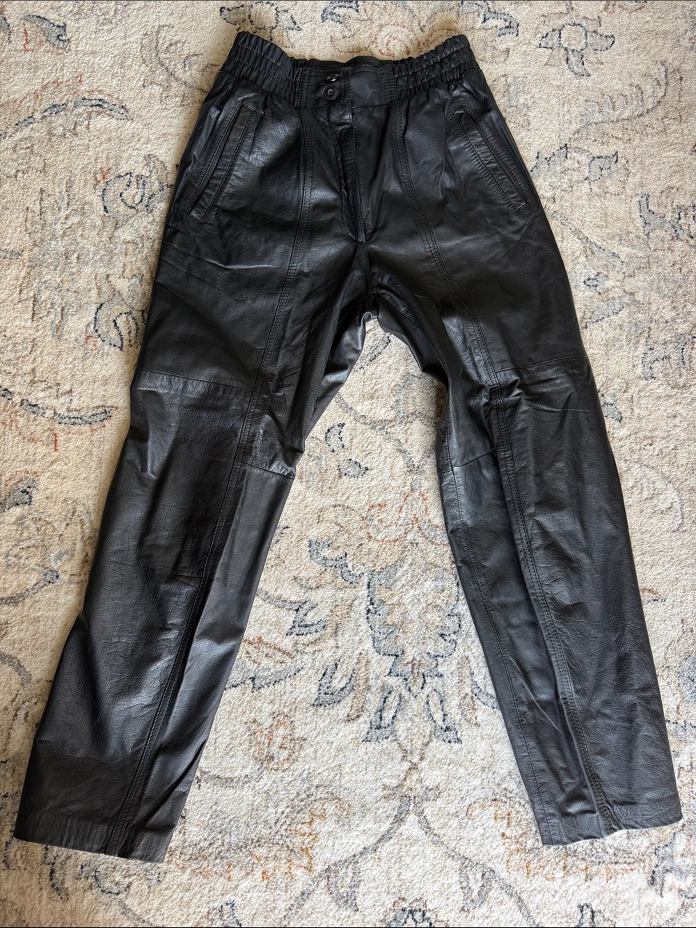 Vangalo black leather pants